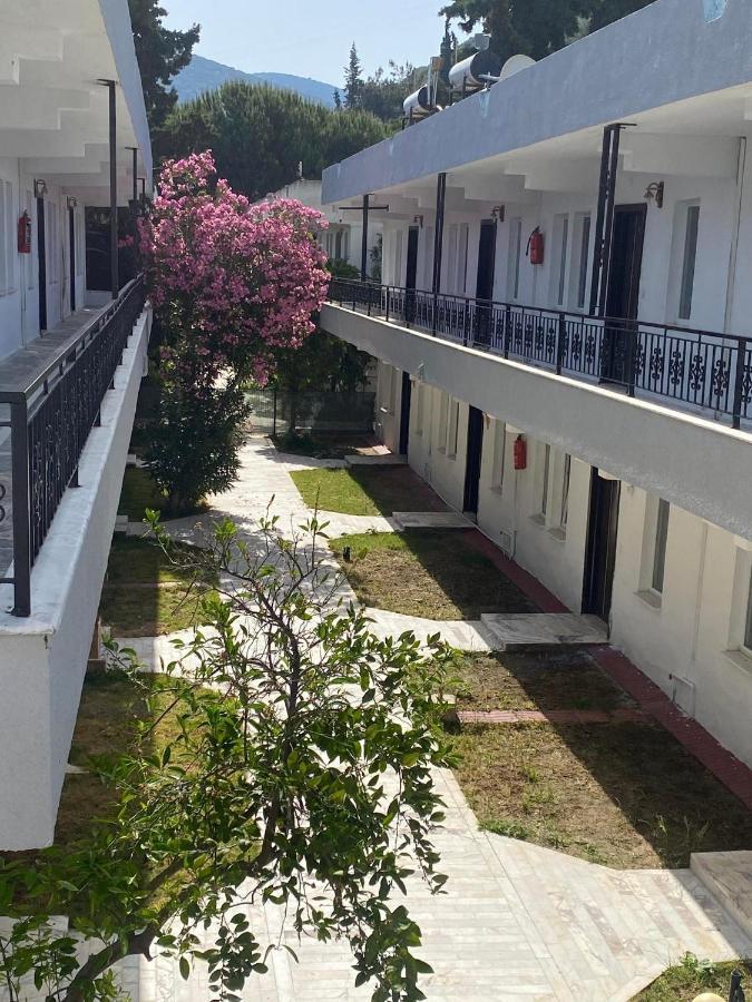 Palm Club Apart Otel Kuşadası Ngoại thất bức ảnh